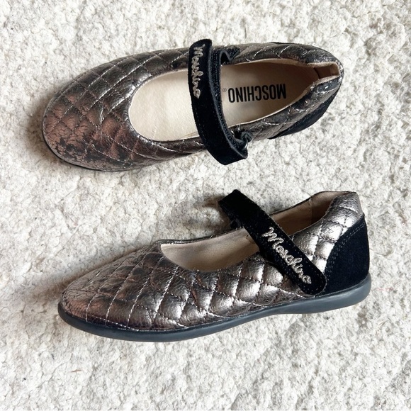 Moschino: Kid's Trending Fashion Quilted Metallic Black Leather Mary Janes Sz 28
